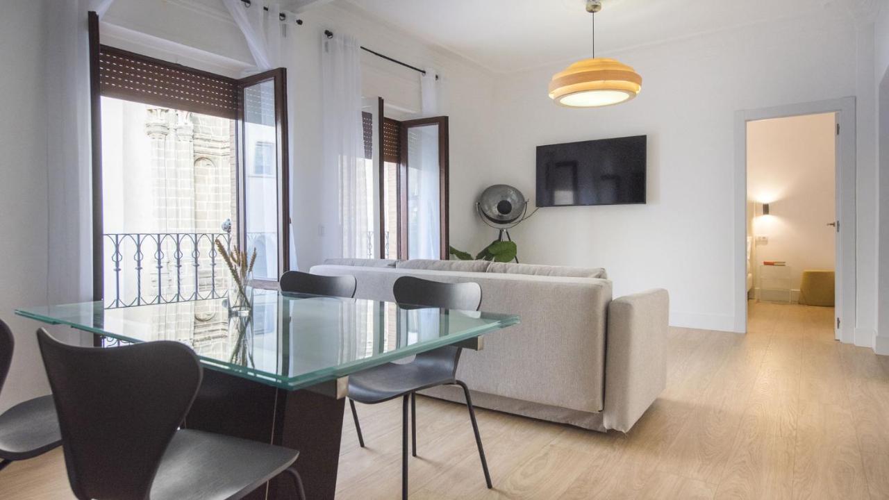 Apartamentos Boutique Puerta De Reyes 托萊多 外观 照片